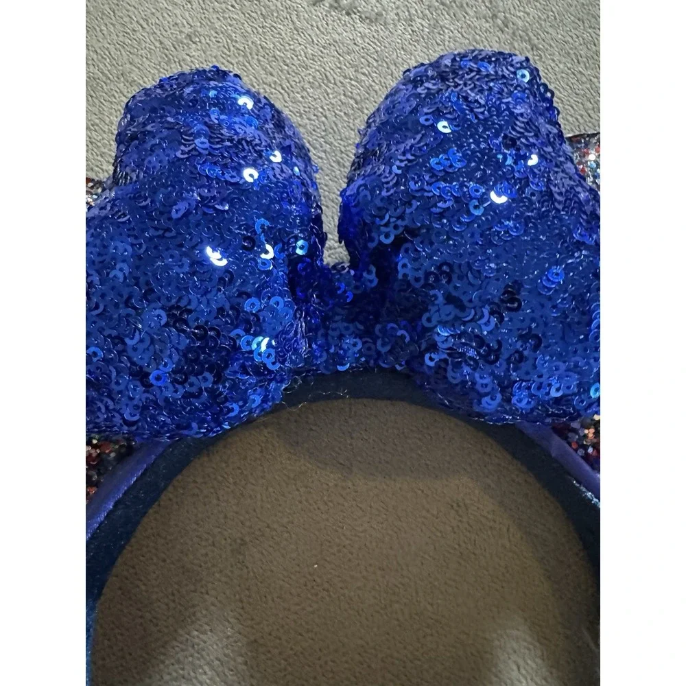 Disney World Mickey Mouse Ears Headband  2020 Sparkles And Sequins Worn 1 CT3
